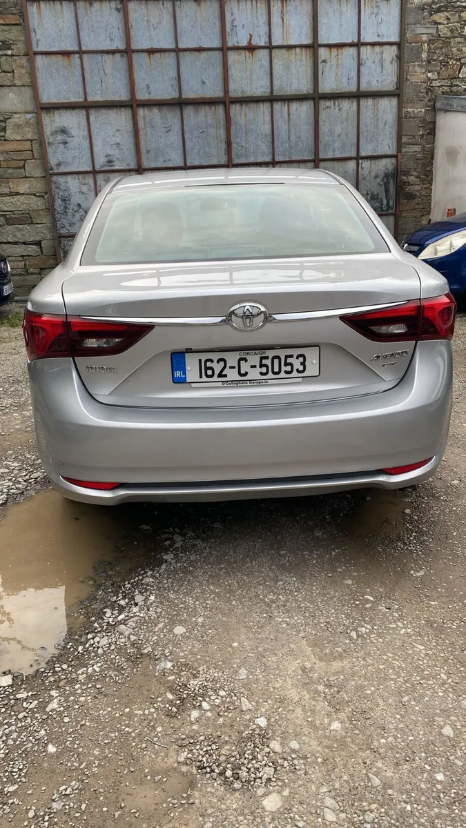 162 TOYOTA AVENSIS 2.0D4D LUNA - Image 4