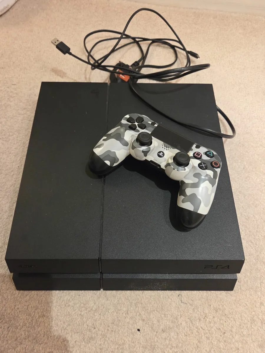 PS 4