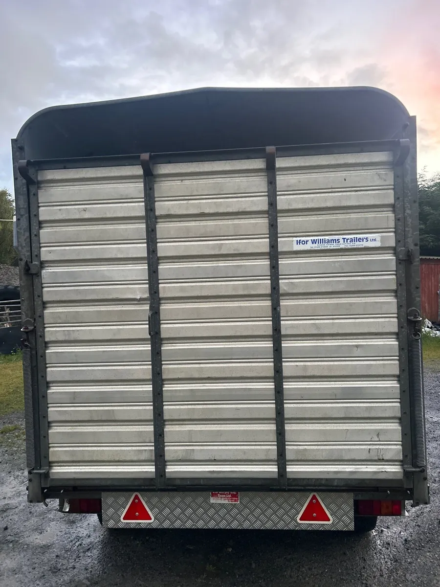 Trailer - Image 4