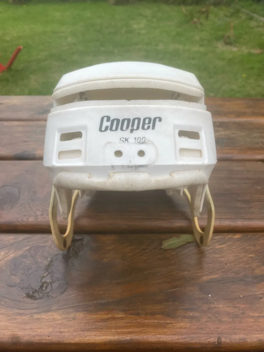 Old Newstyle Cooper sk100 hurling helmet - Image 3