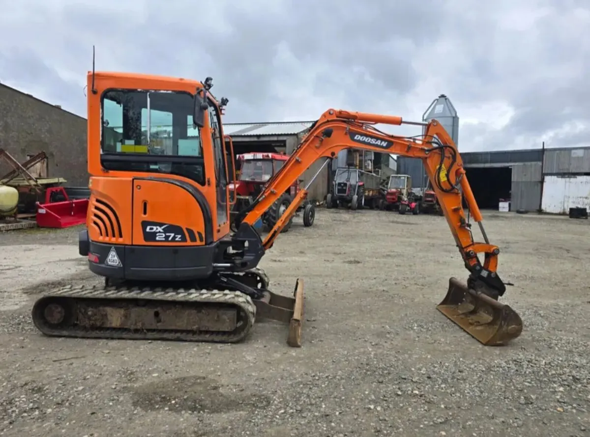 2013 Doosan DX27z - Image 1