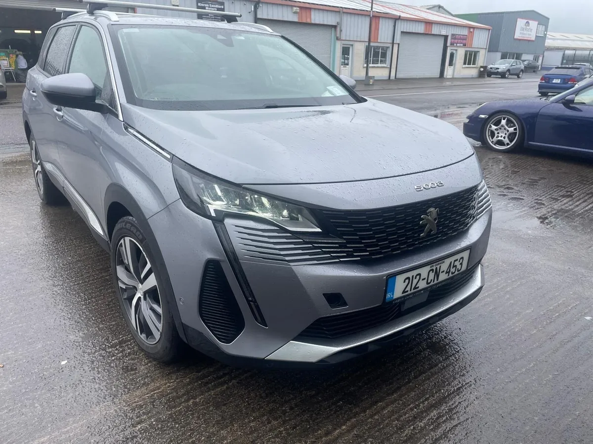 Car - Image 1