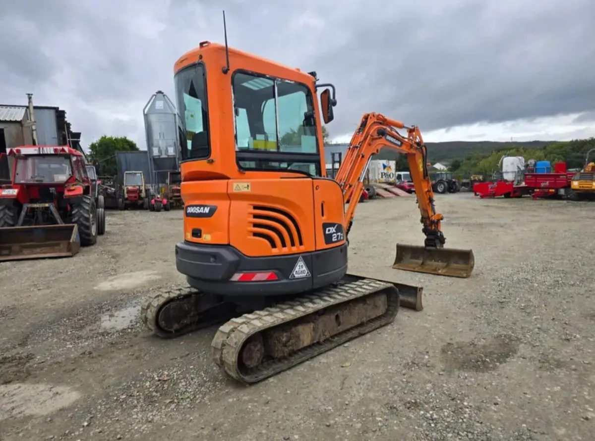 2013 Doosan DX27z - Image 2
