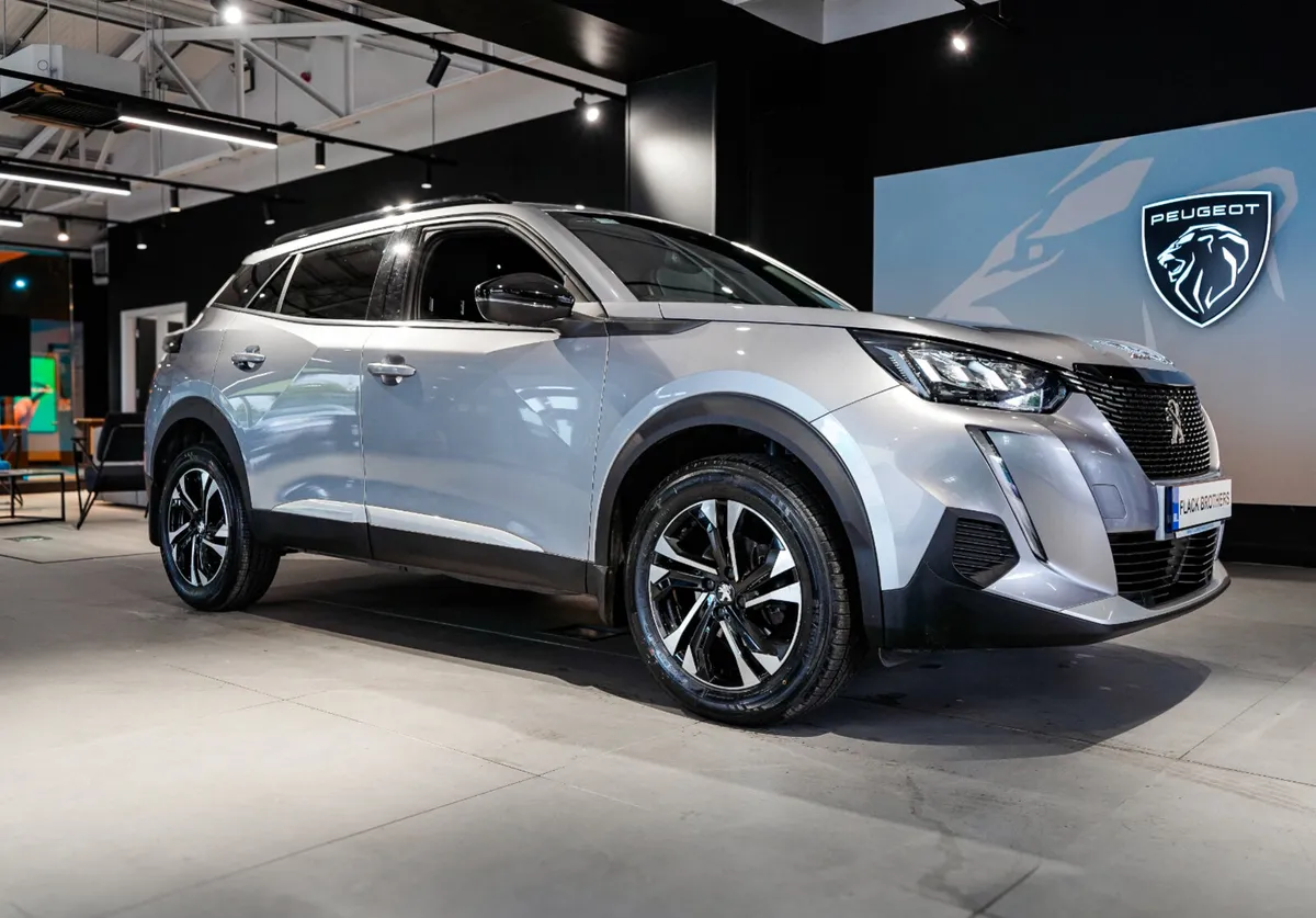 2023 Peugeot 2008 Allure 1.2 130 Auto - Image 1