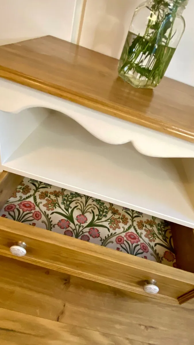 Refinished solid pine table/ locker - Image 2