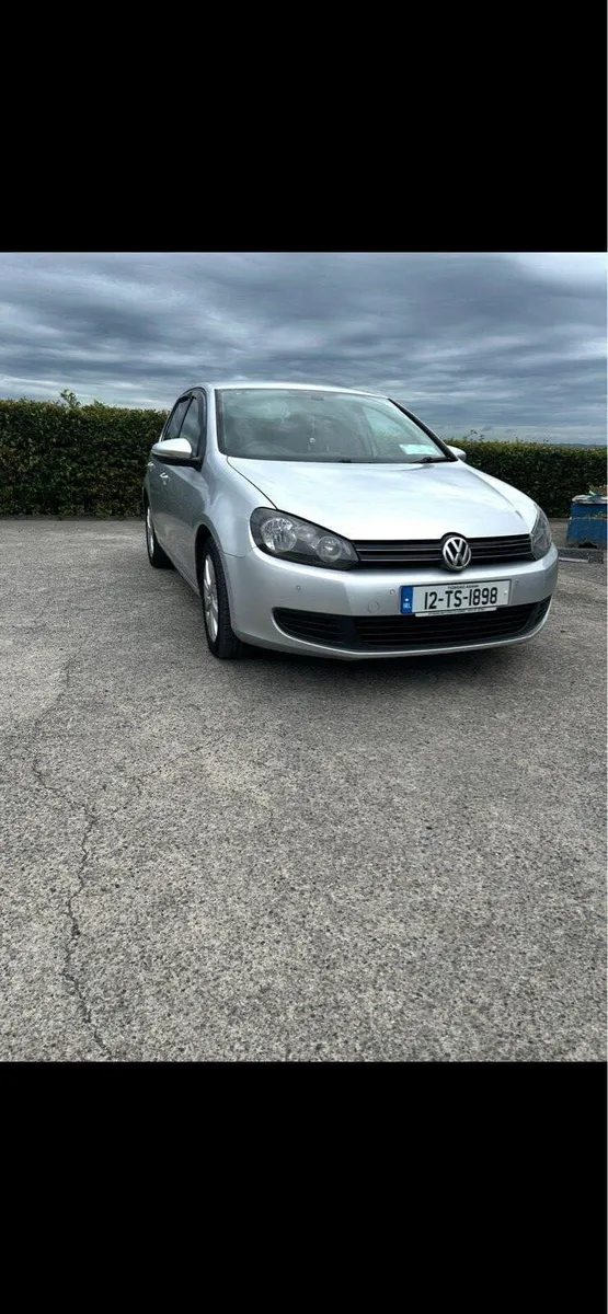 2012 Volkswagen - Image 1