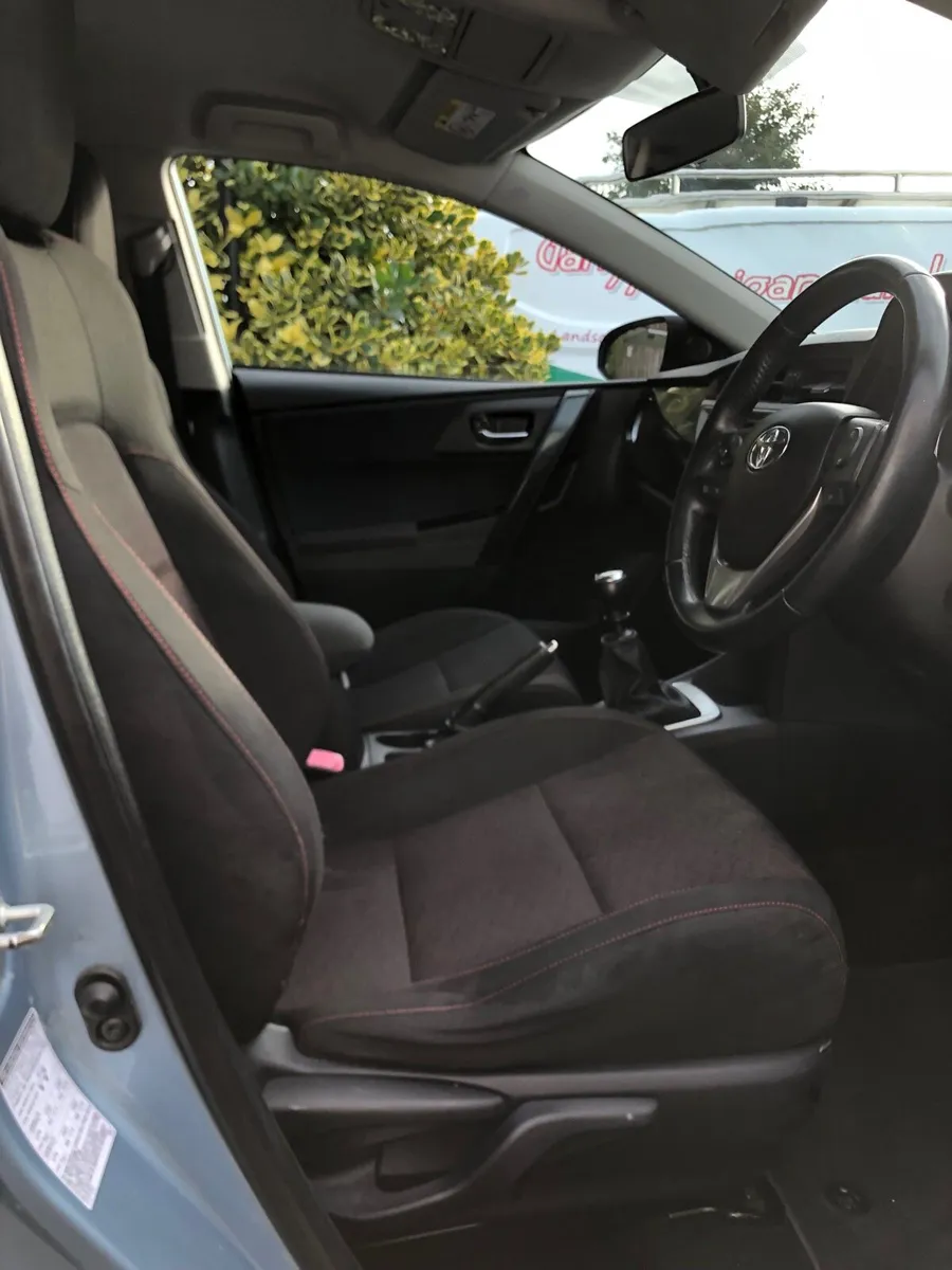 Toyota Auris Sport - Image 4