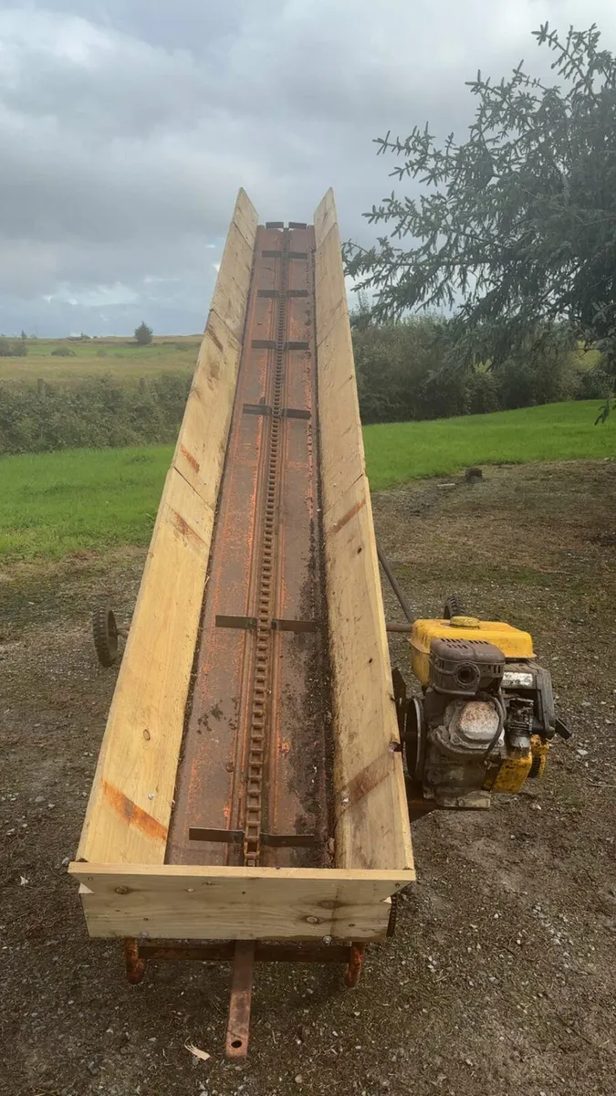Wood elevator conveyor, bale elevator - Image 2
