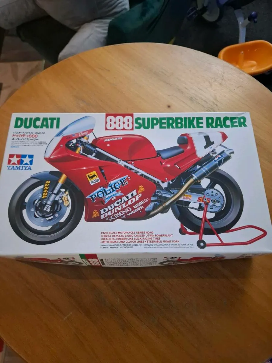 Tamiya 1:12 ducati 888 superbike - Image 1
