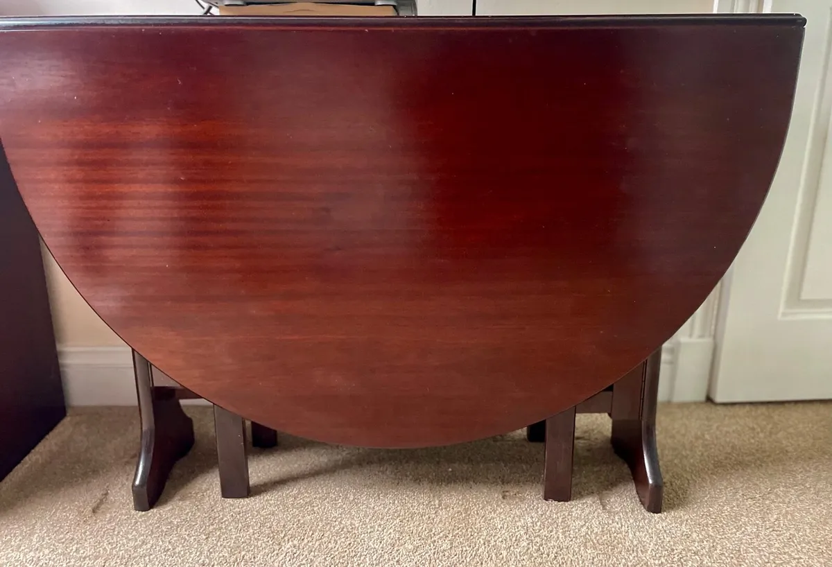 Rossmore Table - Image 1