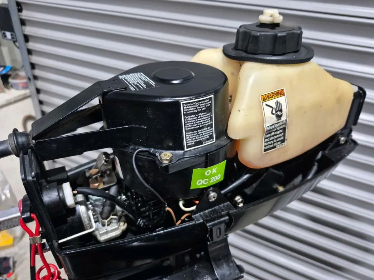 Mariner 3.3hp boat outboard motor, short shaft - Image 2