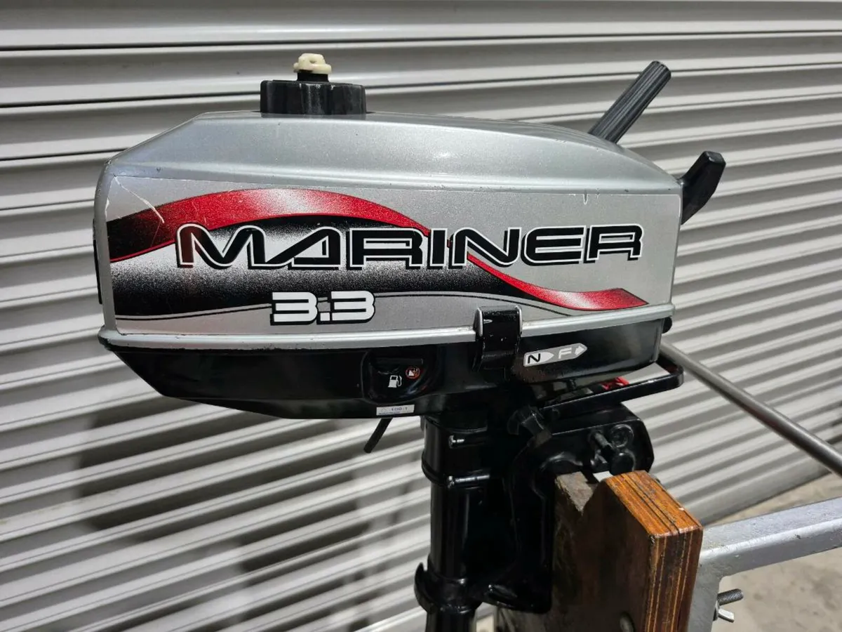 Mariner 3.3hp boat outboard motor, short shaft - Image 3