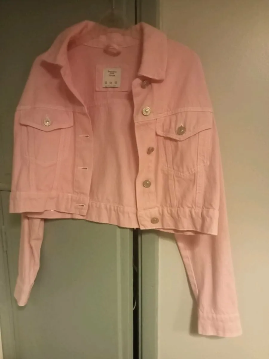 Ladies denim bershka jacket size 8 - Image 1