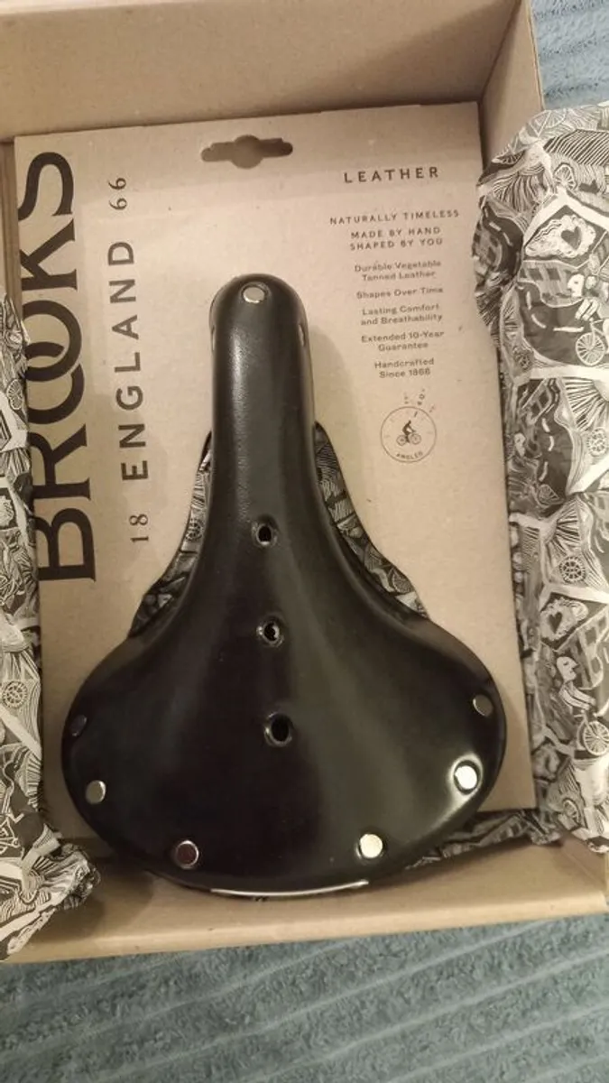 Brooks B17 Saddle - Image 1