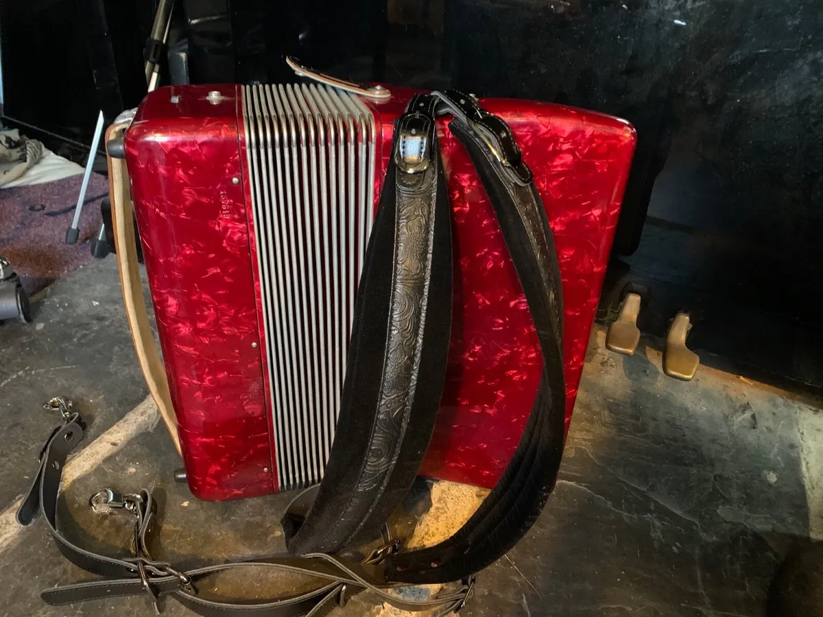 Rare Yamaha Piano Accordion - Image 2