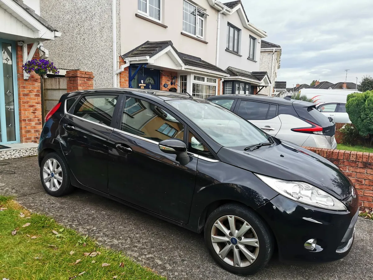 Ford Fiesta 1.4 petrol Zetec - Image 3