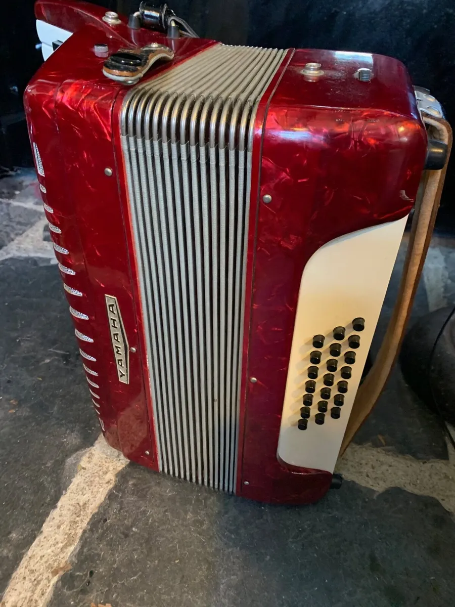 Rare Yamaha Piano Accordion - Image 3