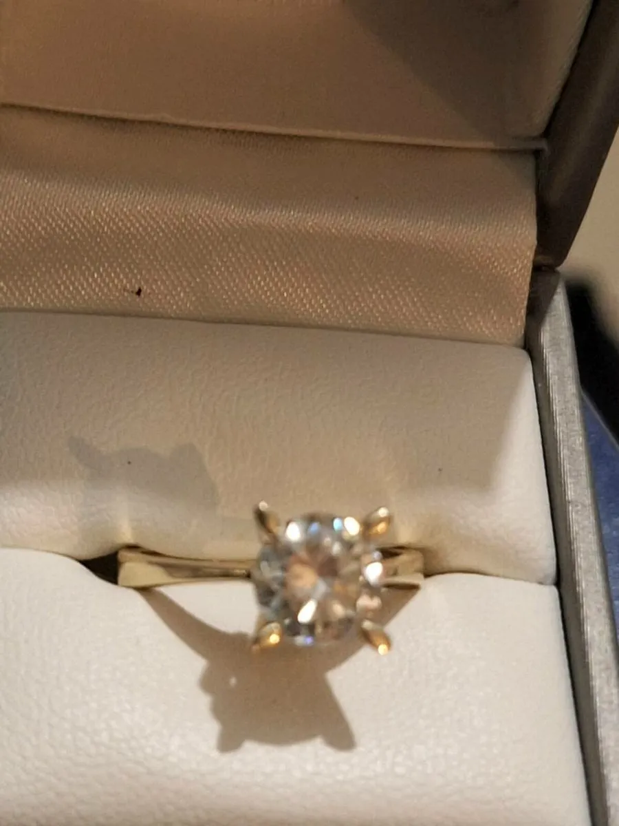Diamond ring - Image 2