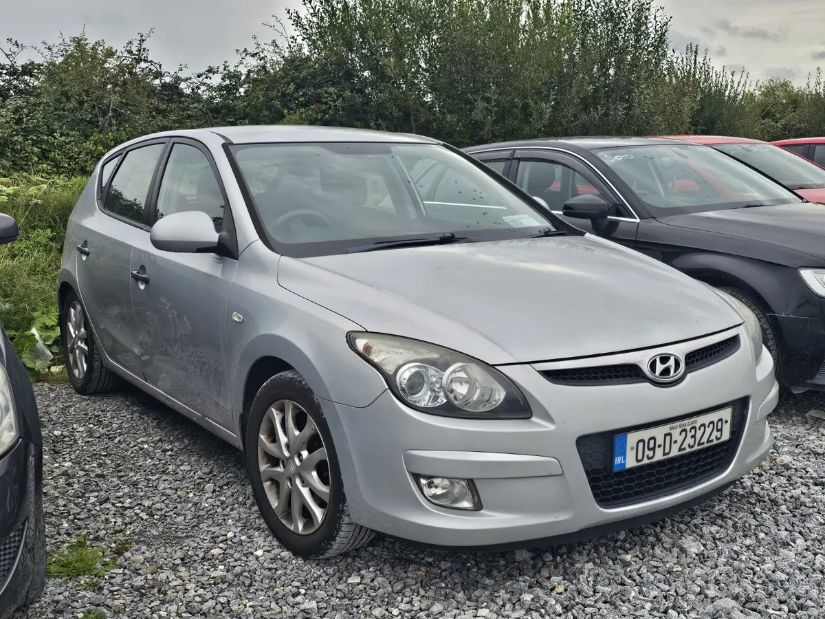 Hyundai i30 2009 1.4L petrol €999 no offers - Image 4