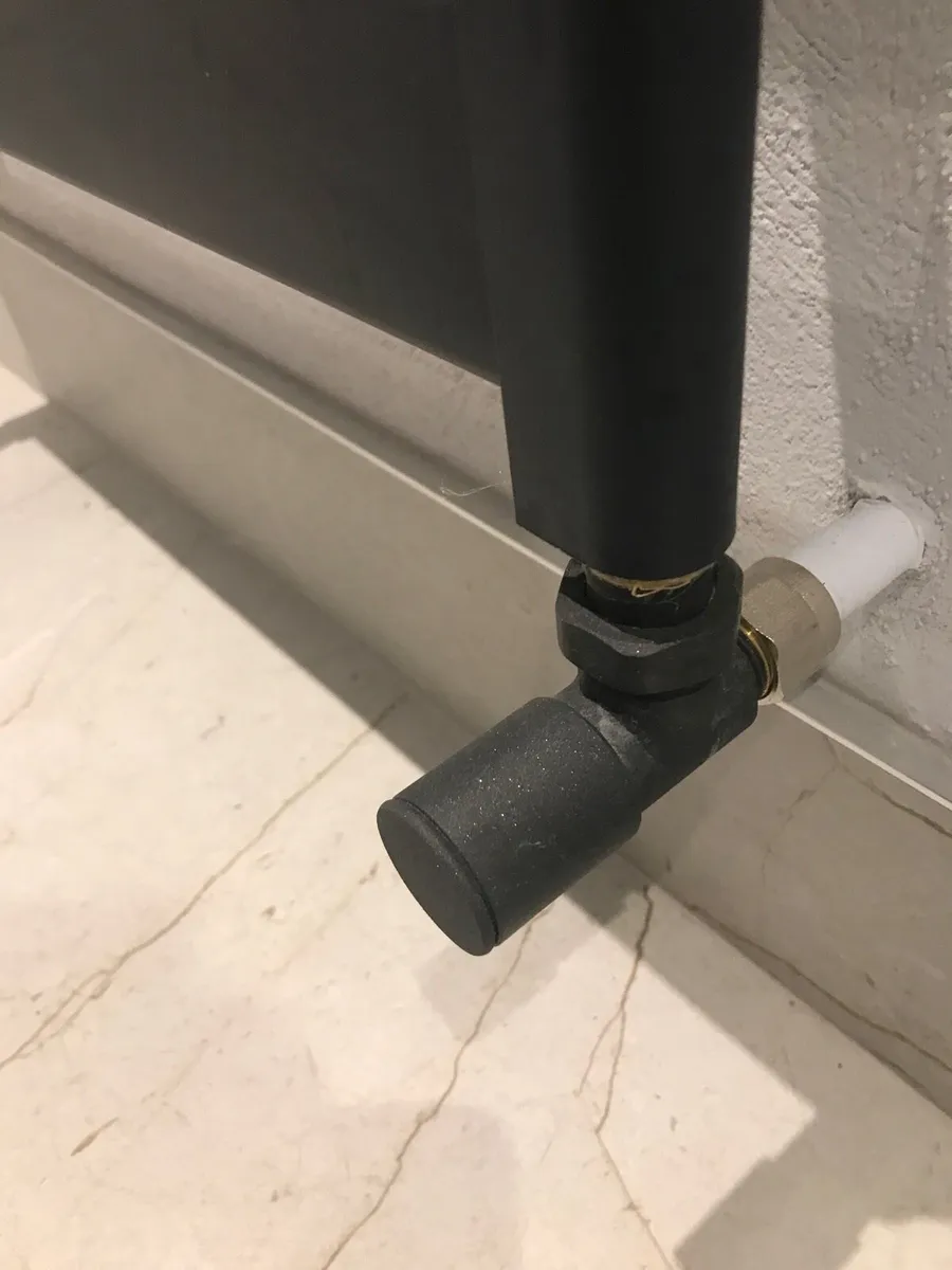 Aluminium Towel Radiator - Image 3
