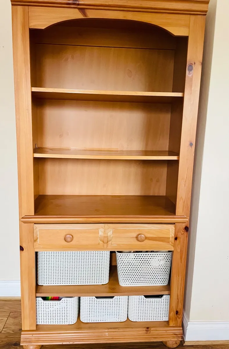 Display cabinet units / Storage units - Image 2