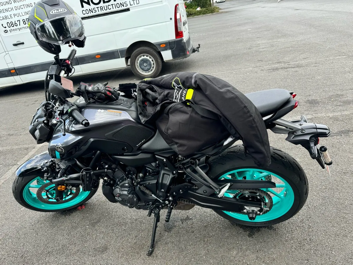 241 Yamaha MT 07 - Image 3