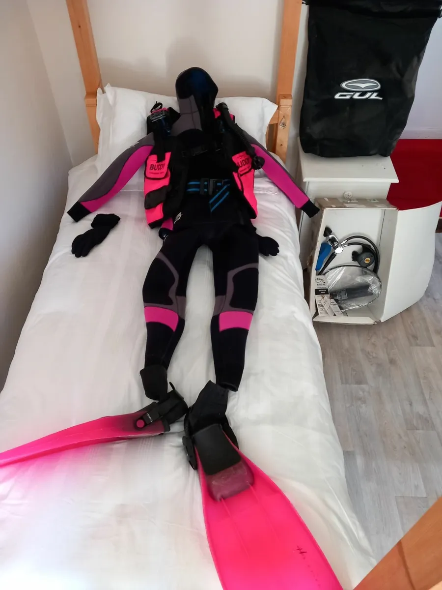 Diving equipment - Image 1