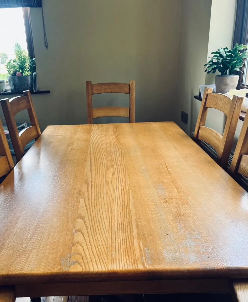 Dining Table & 6 Dining Chairs - Image 3
