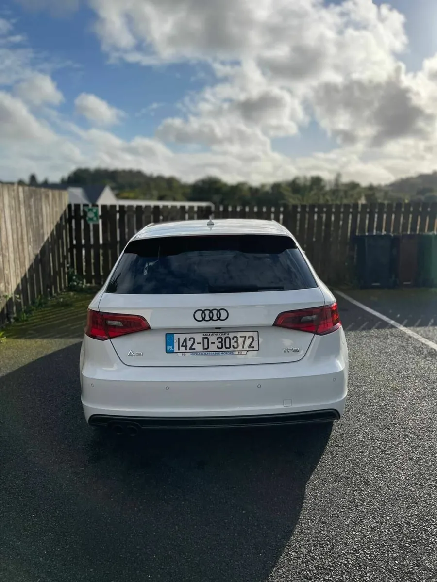 Audi A3 2014 S-LINE - Image 2