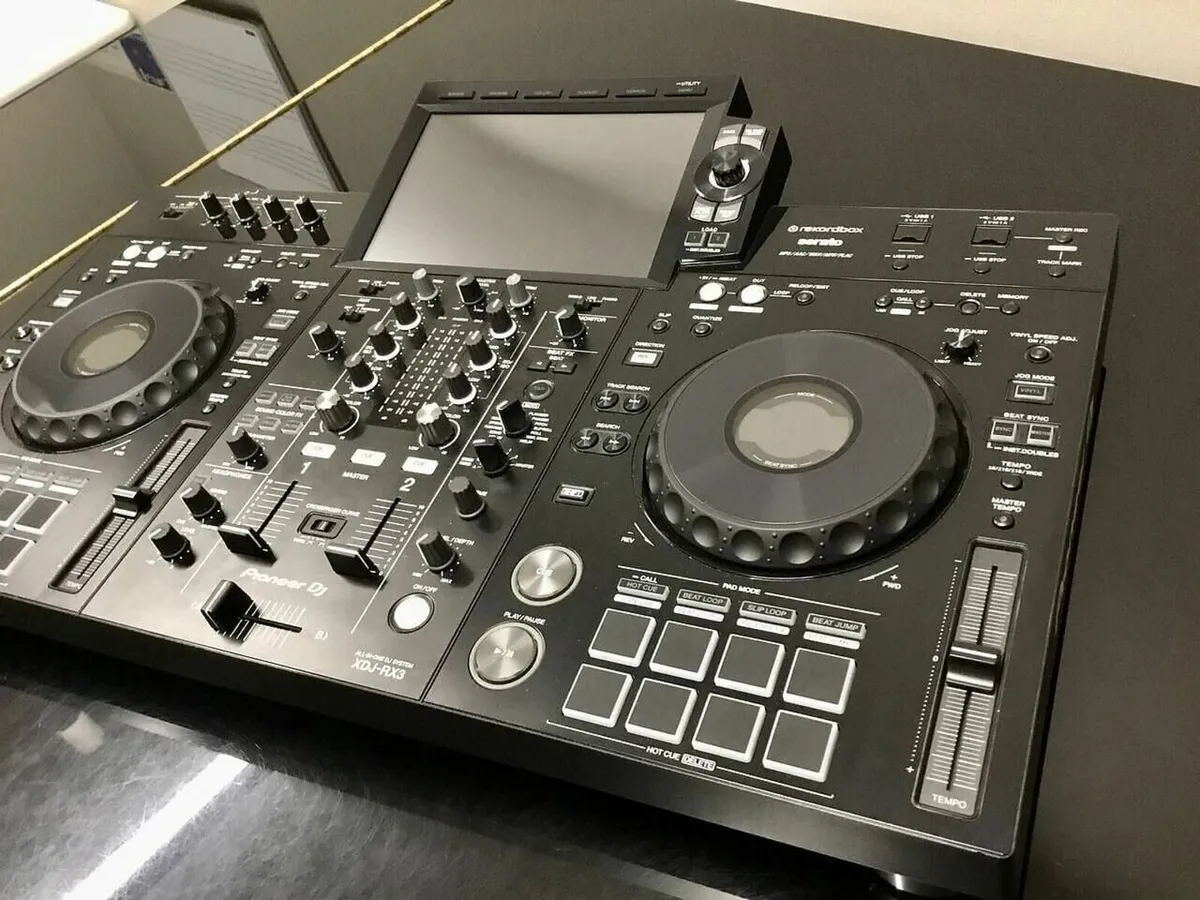 pioneer xdj rx3 dj controller 2 channel mint - Image 4