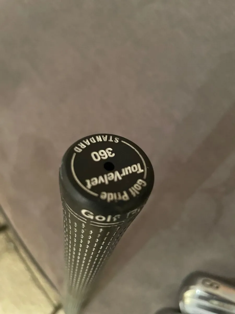Titleist T100S irons. 6 iron-PW stiff - Image 3