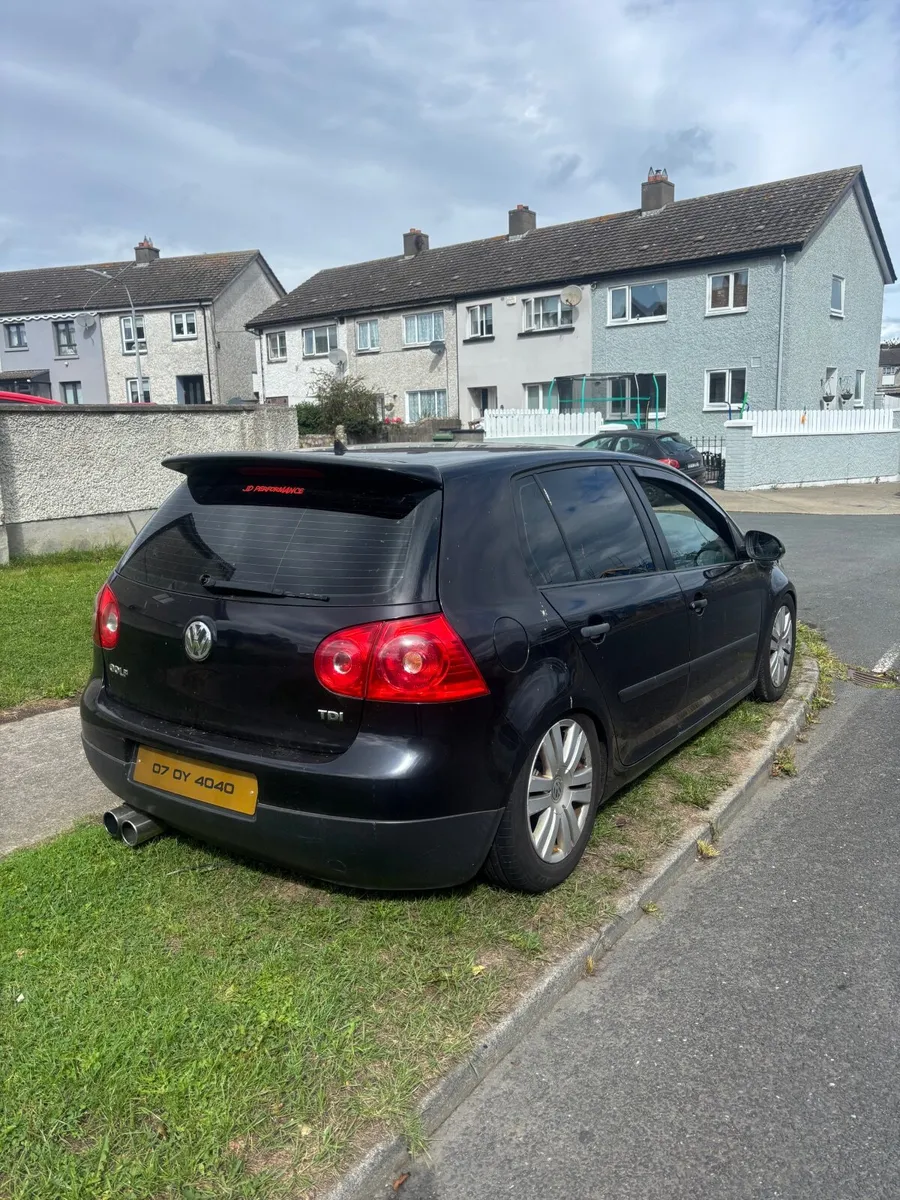 07 Volkswagen Golf - Image 4