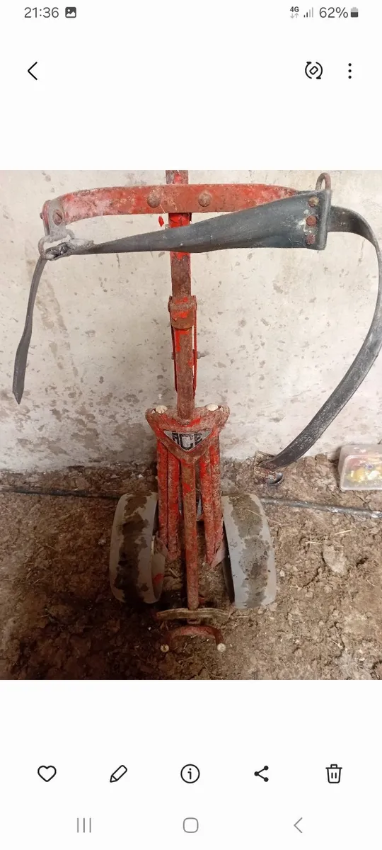 Vintage Ace Stowaway Golf Trolley - Image 2
