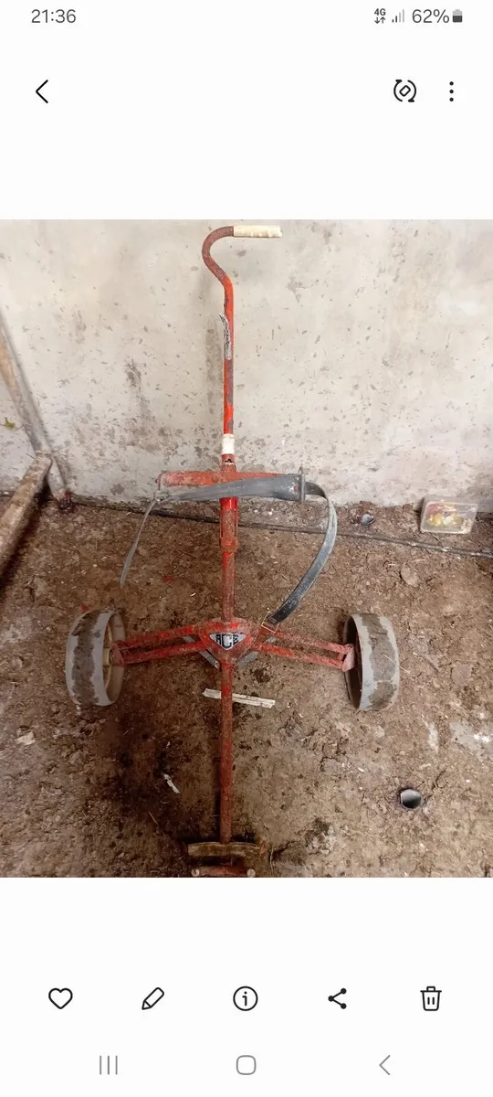 Vintage Ace Stowaway Golf Trolley - Image 3