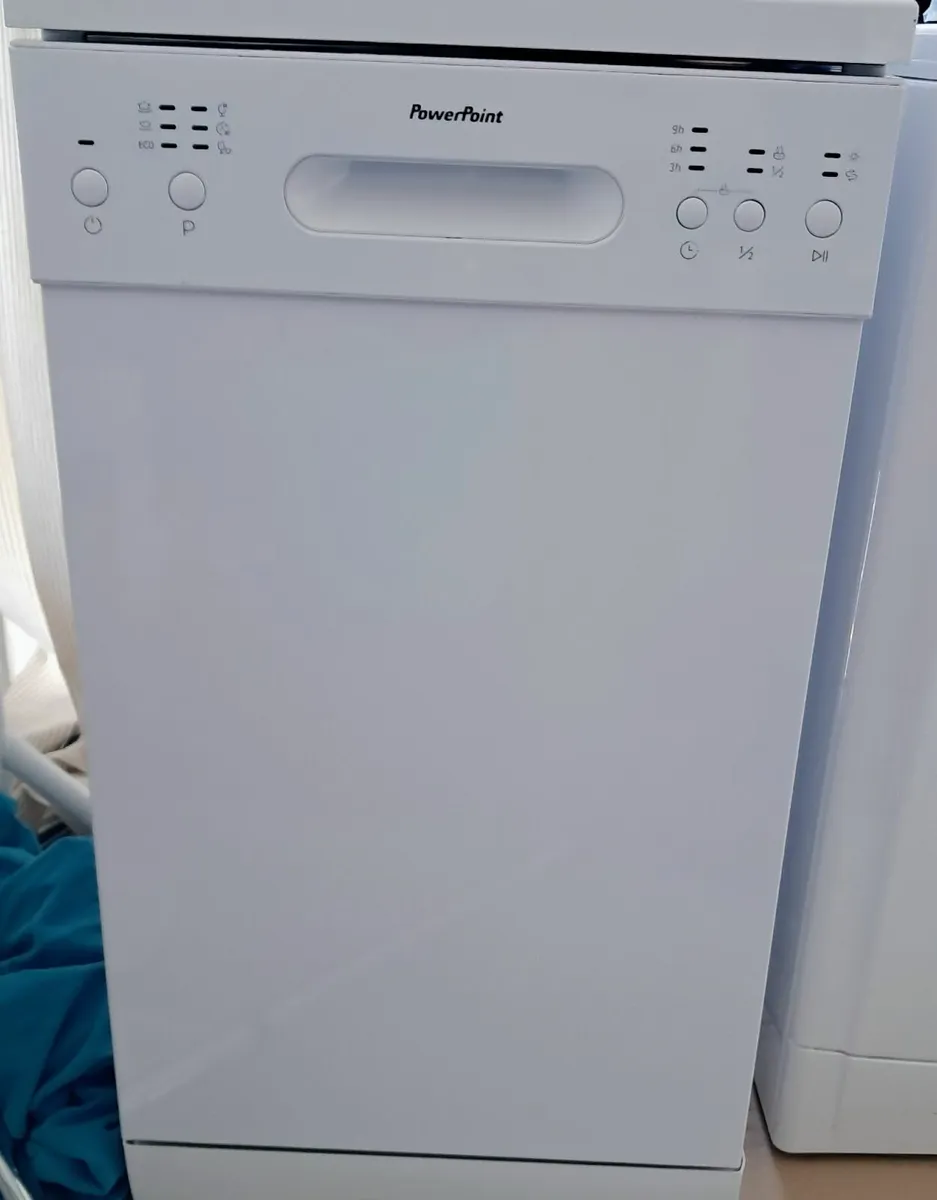 Dish washer