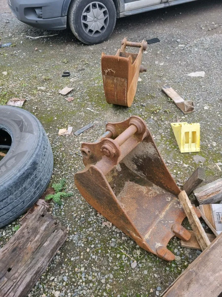 Digger buckets 45mm pins - Image 4