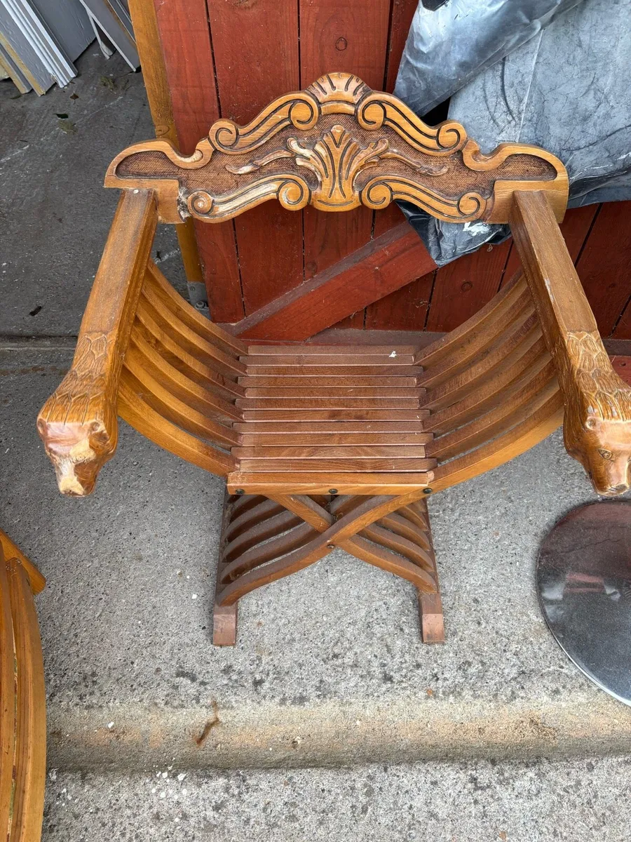 Vintage Savonarola Chair