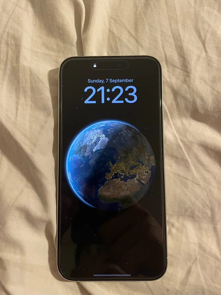 iPhone 15 pro max - Image 3