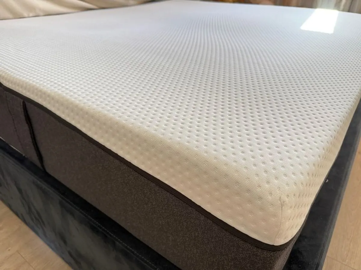 mattress - Image 1