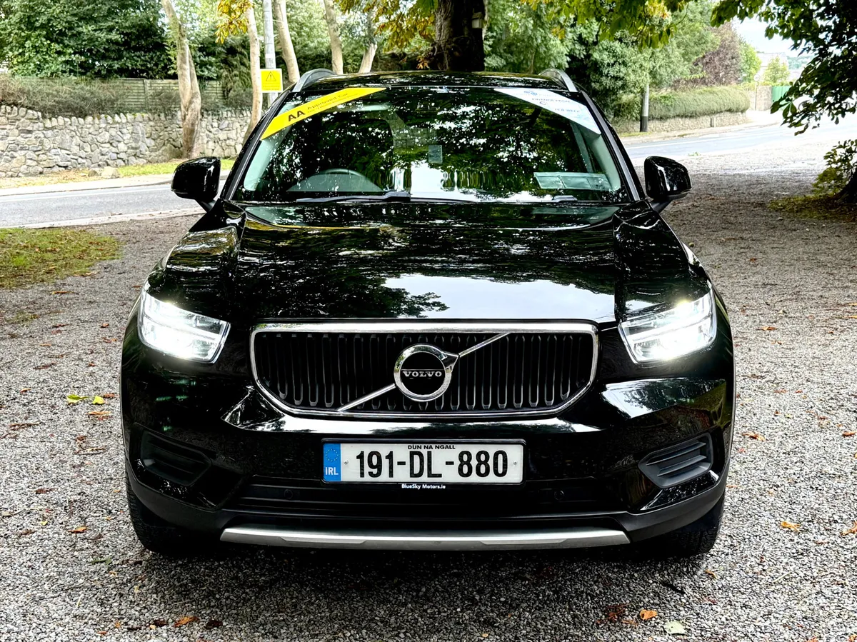 Warranty Volvo XC40 Petrol Huge Spec Low Miles - Image 2