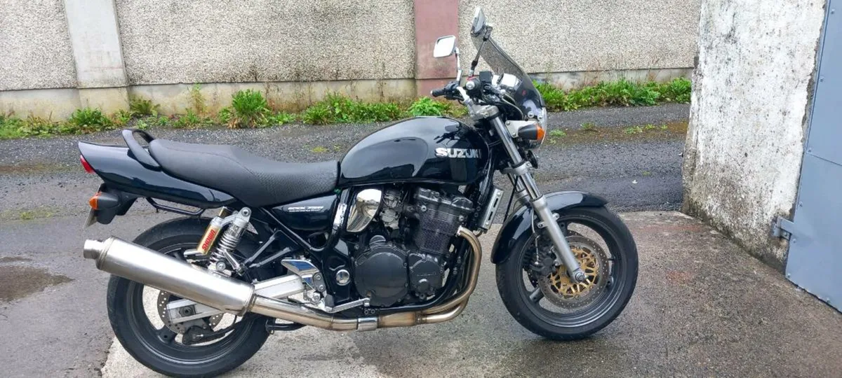 1998 gsx 750. - Image 1