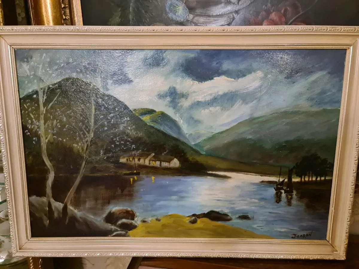 Vintage signed oil painting POSTAGE AVAILABLE - Image 1