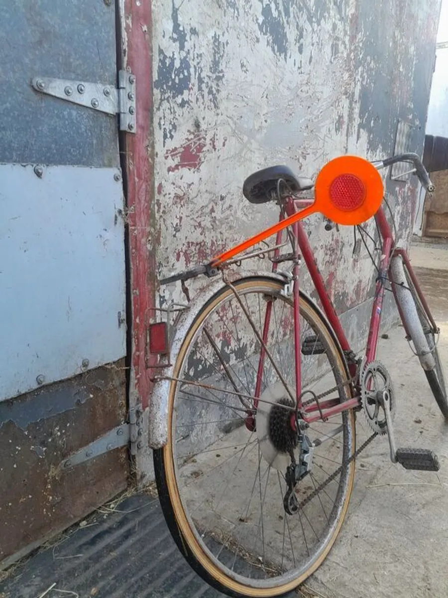 vintage bicycle - Image 1