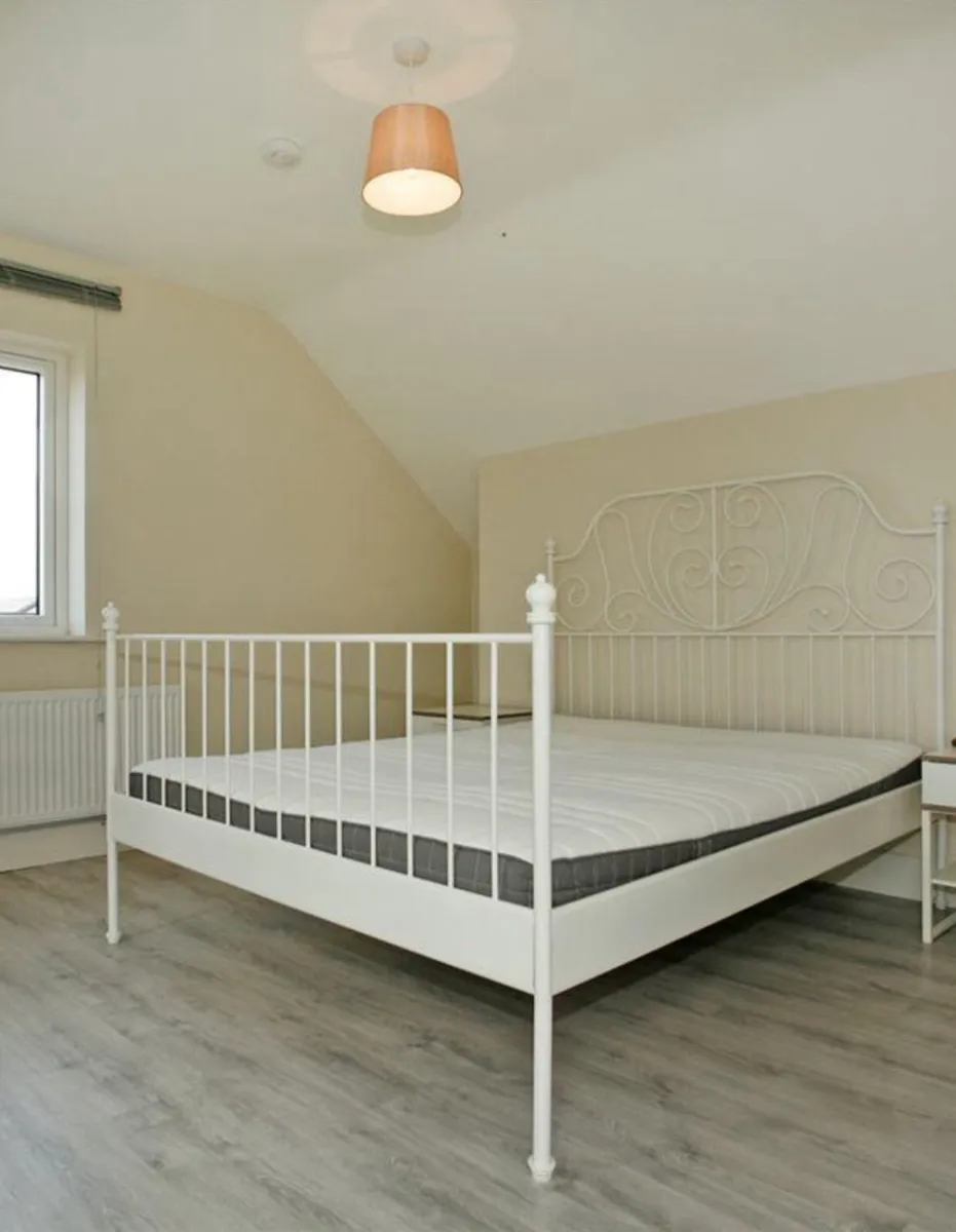 Double Bed - Image 1