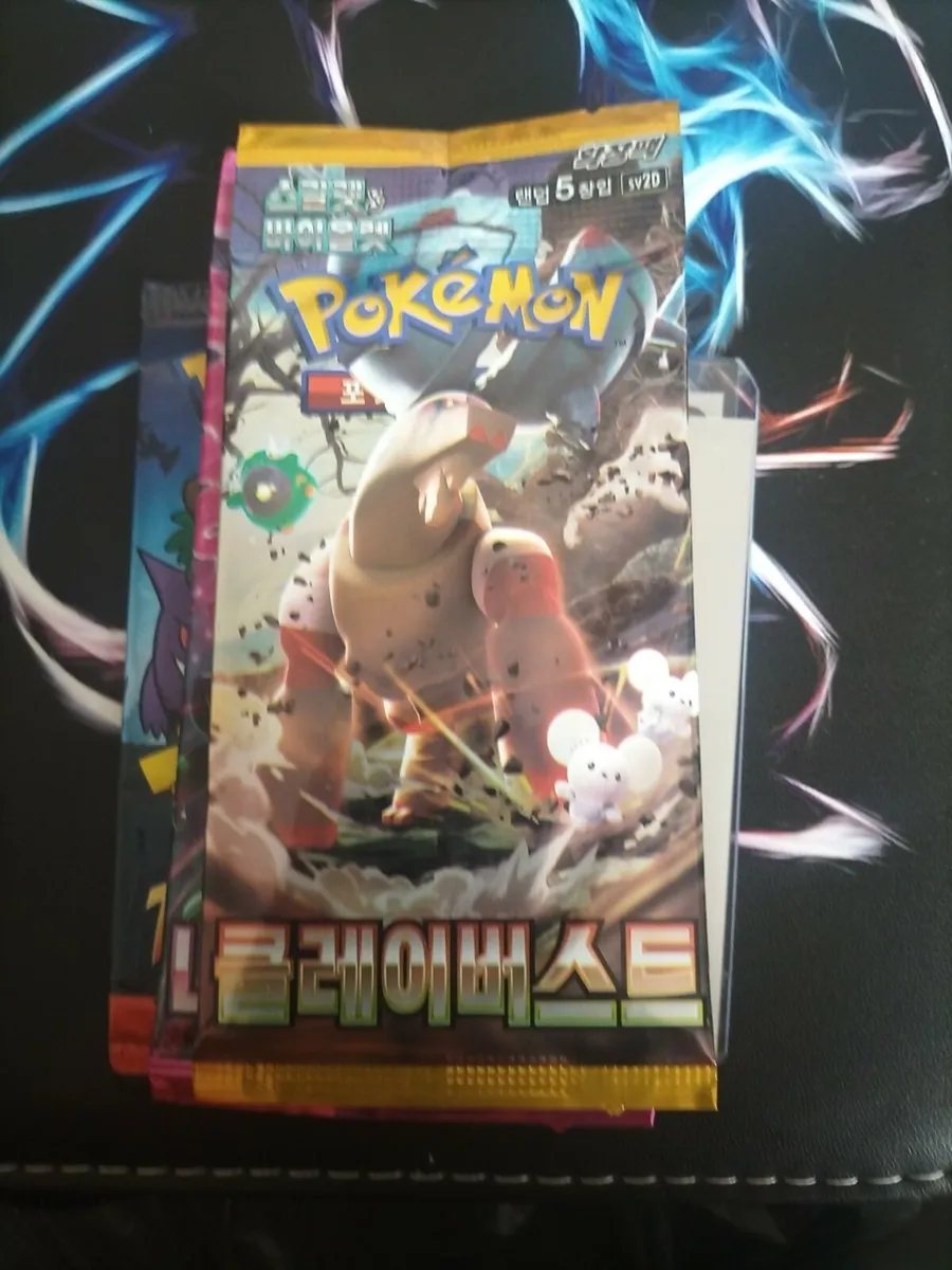 LOTS OF POKEMON STUFF FOR SALE - Image 4