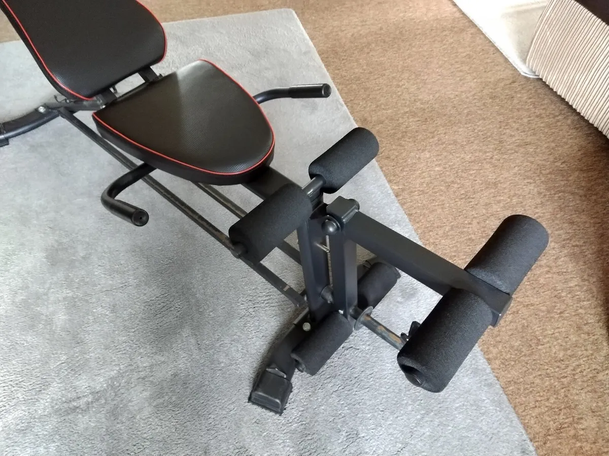 Weights Bench with Leg Extension €120 - Image 3