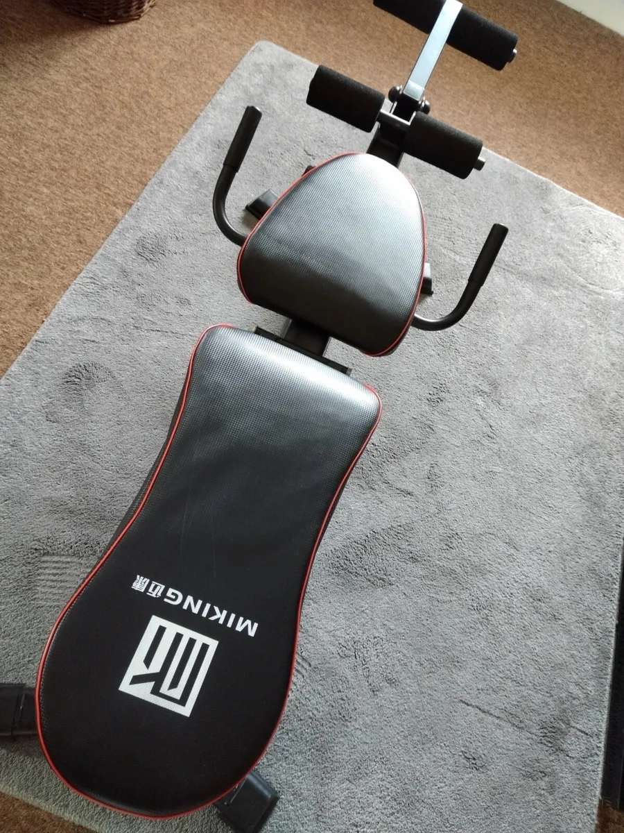 Weights Bench with Leg Extension €120 - Image 4