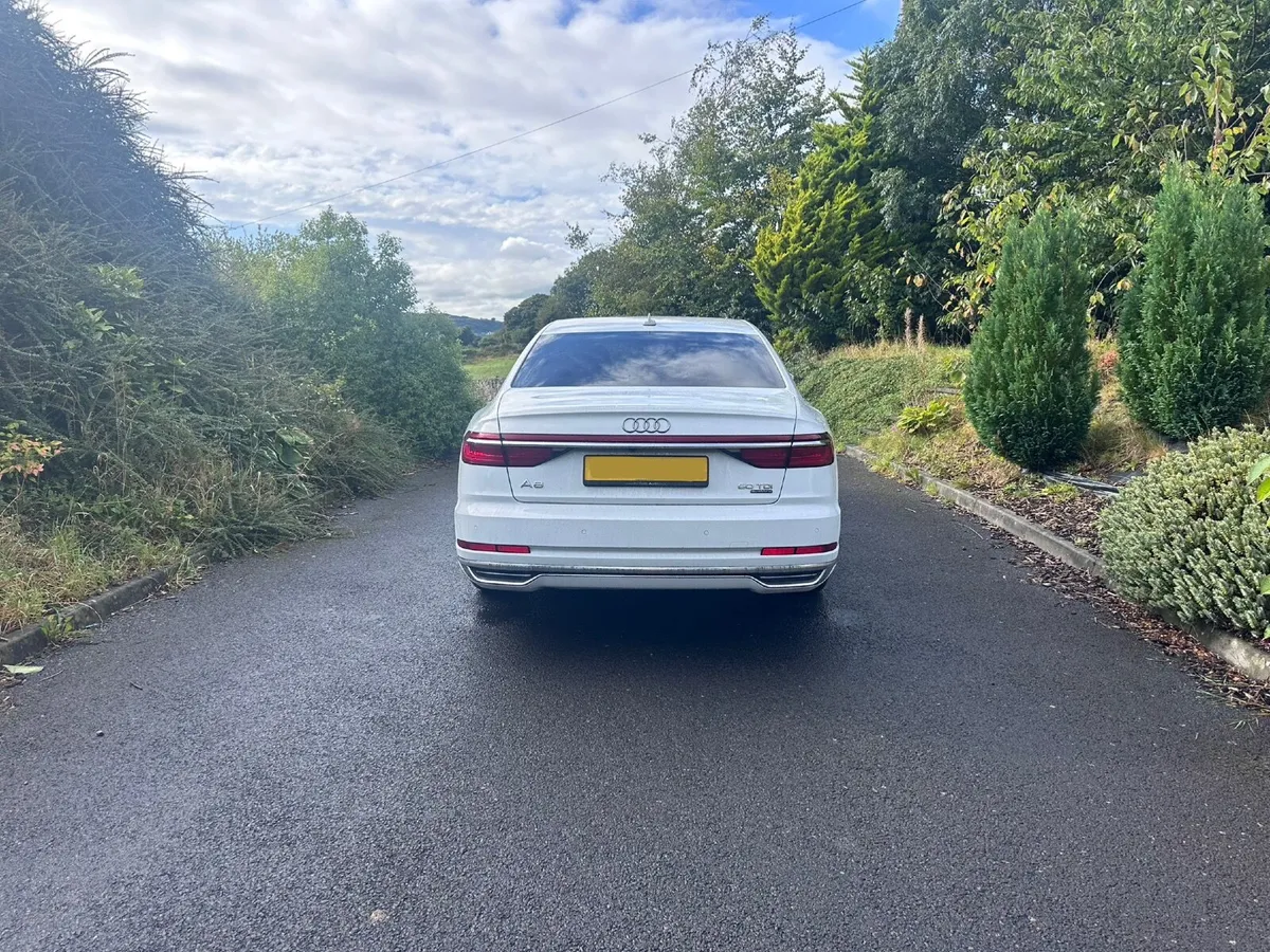 Audi A8 2018 - Image 3