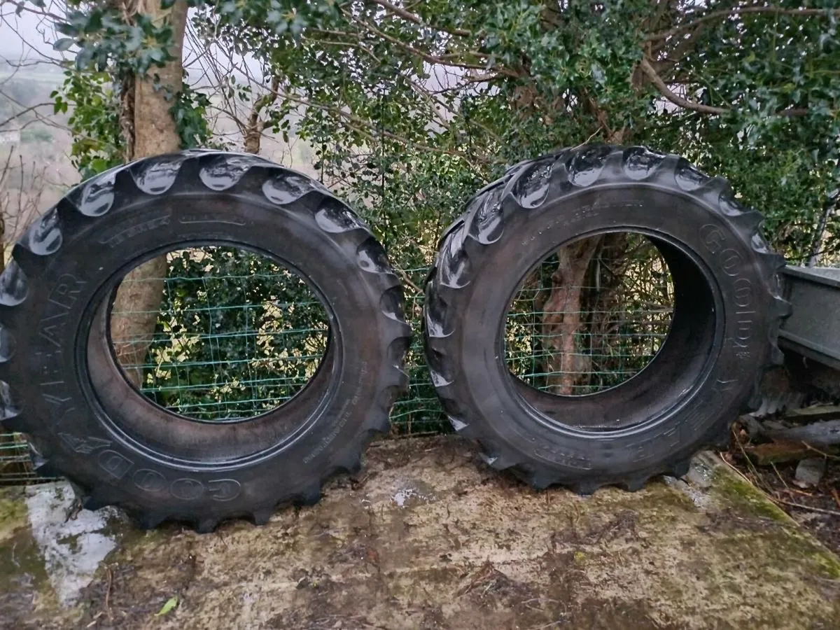 Tractor tyres - Image 2