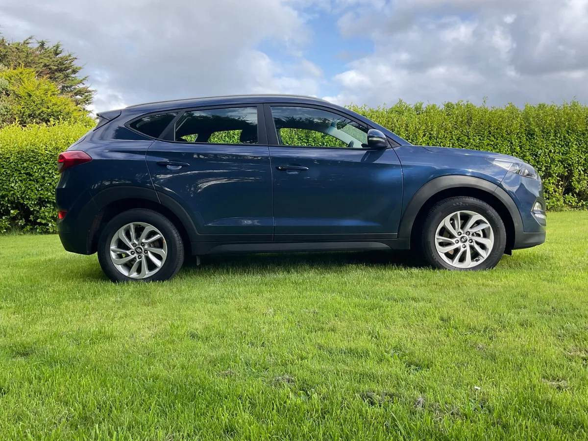 2017 Hyundai Tucson SE NAV  **Just 65,296 mls!** - Image 4